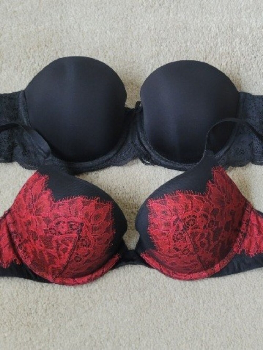2 Victoria Secret Bras NWTS